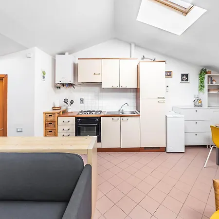 Flat - Vicolo Stradellaccio *